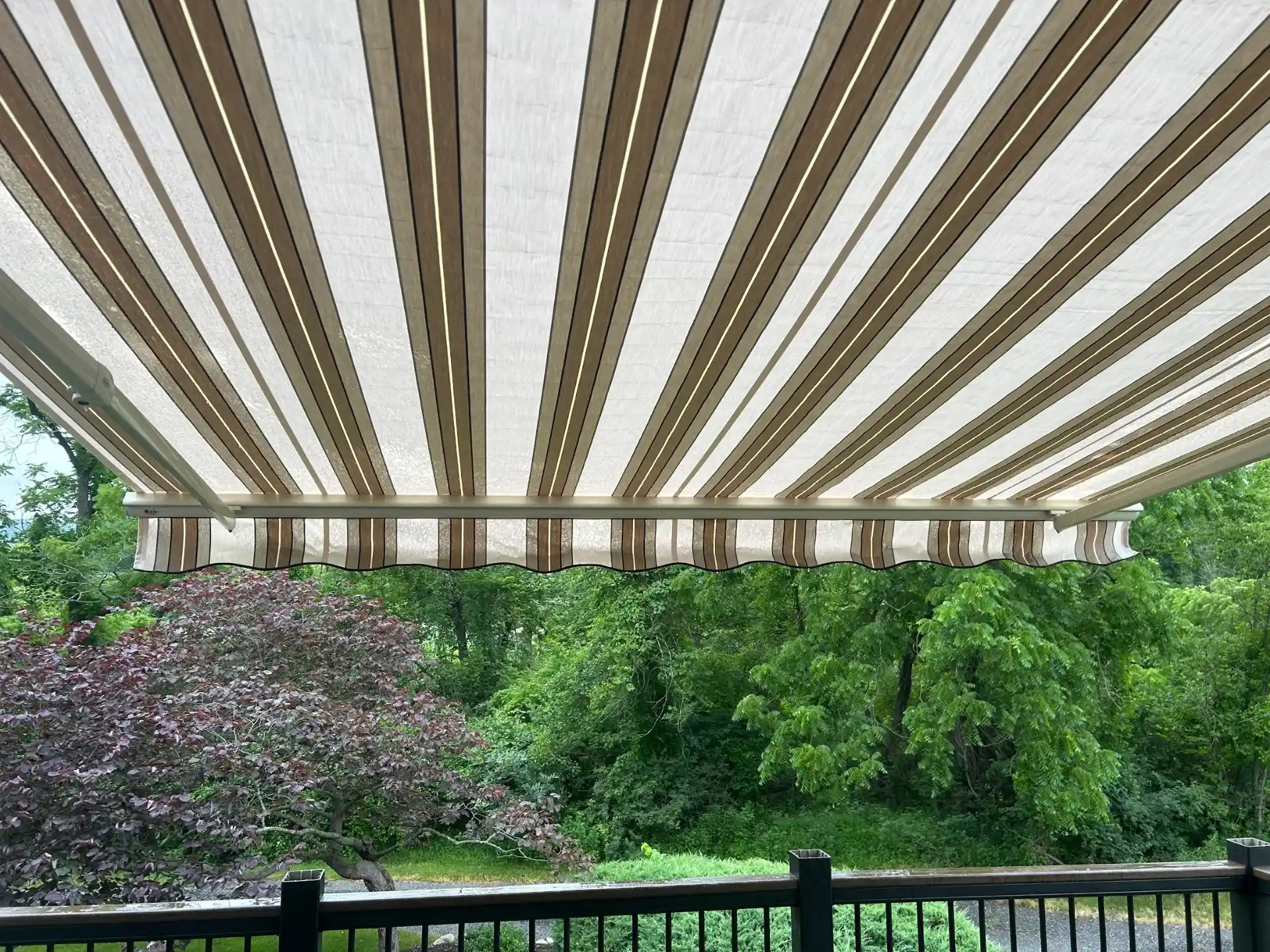 sun bloc retractable awnings 2025 07 16T18:57:45.526672Z 68249