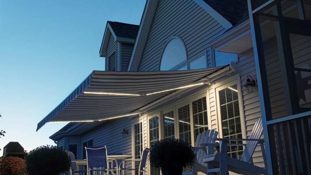 sun bloc retractable awnings 2025 01 10T16 59 53.166660Z 28422.495993944885